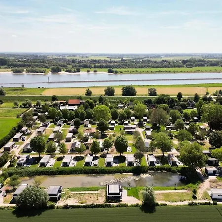 Cube Xl 68 I 4-persoons In Zennewijnen